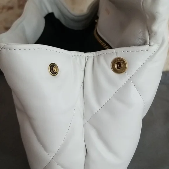 New Balenciaga Touch Puffy Quilted Clutch Bag - Picture 8 of 14